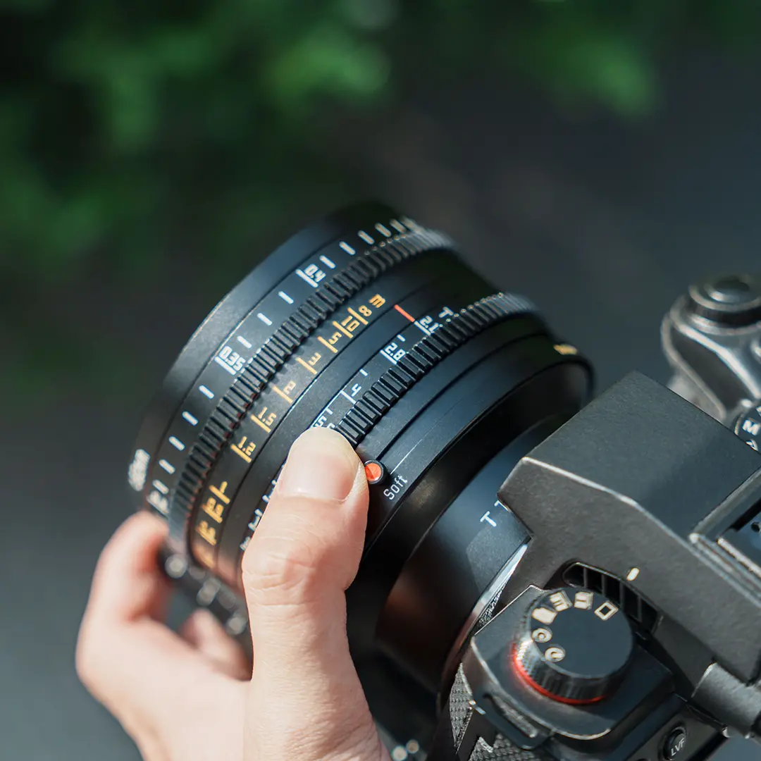 Объектив TTartisan 35 мм T2.1 Full Frame Cine Dual-Bokeh для Canon EOS R