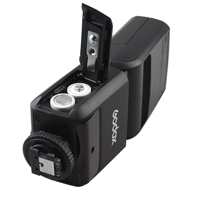 Godox_TT350S_batt-door.jpg