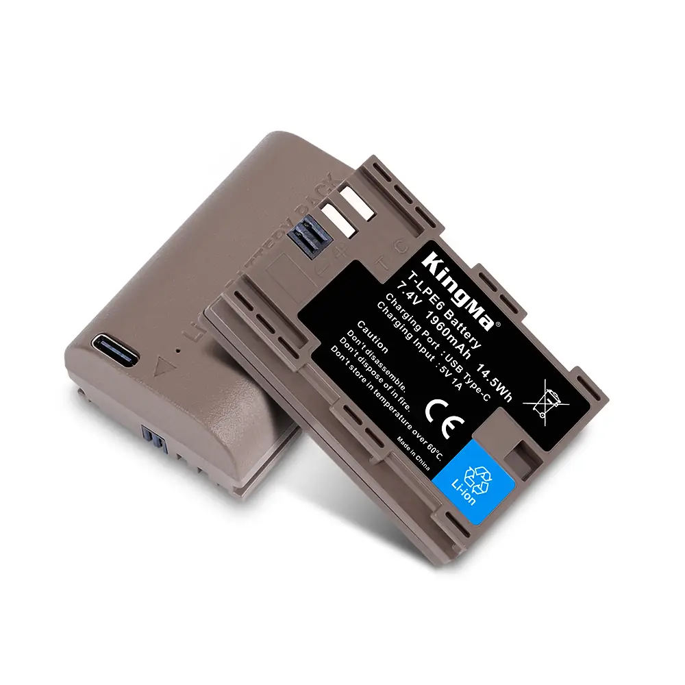 Аккумулятор Kingma LP-E6 с портом USB Type-C в торце корпуса, вид с двух сторон