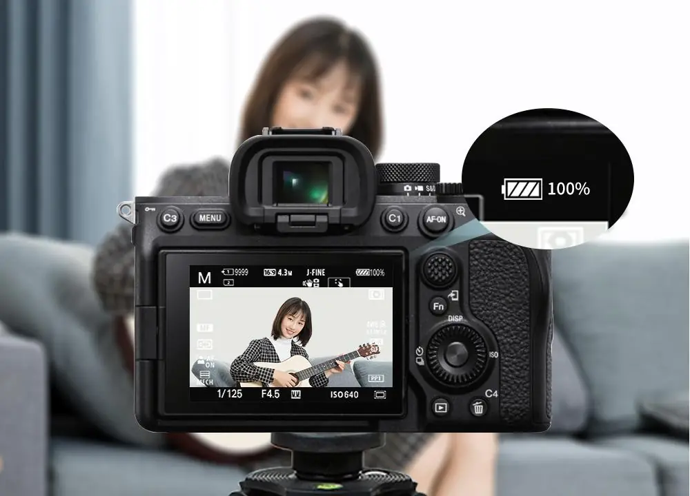 Аккумулятор Kingma NP-W235 в камере Fujifilm — уровень заряда на экране