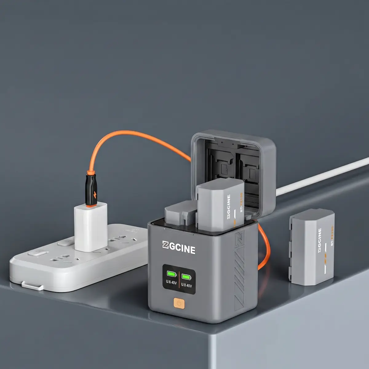 Аккумуляторы ZGCINE BT-FZ100 заряжаются в кейсе от розетки по USB-C