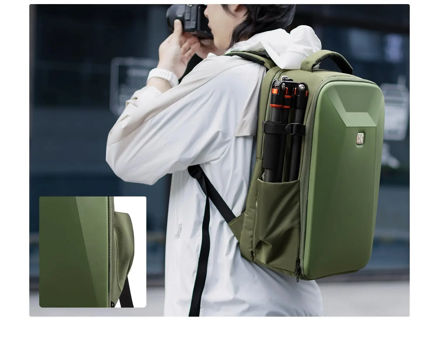 Зелёный фоторюкзак K&F Concept KF13.134V3 на человеке со штативом в боковом креплении