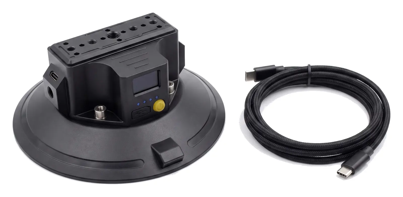 Комплект поставки ONECINE Grip 130 Tri: присоска и кабель USB Type-C