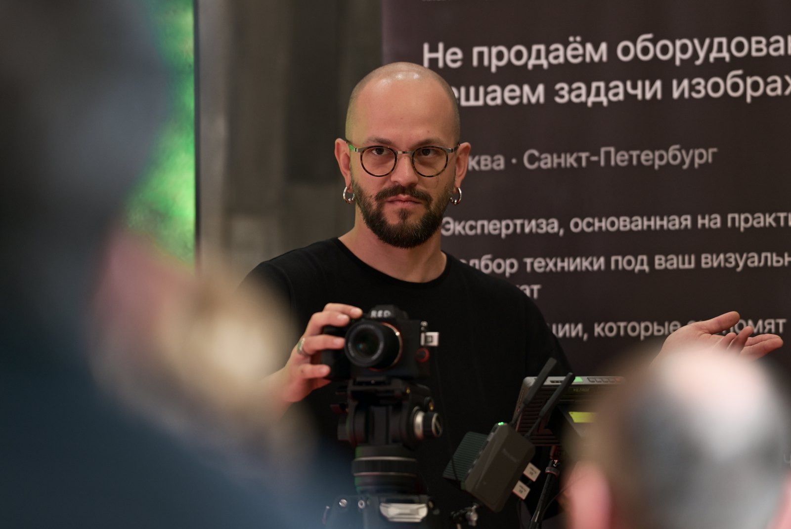 Разбор объектива TTArtisan AF 50mm f/1.8 Neo на презентации