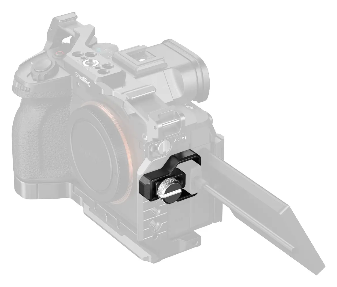 Зажим SmallRig 6406 не мешает откидному экрану камеры