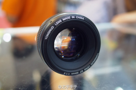 объектив Yongnuo 50 мм F1.4