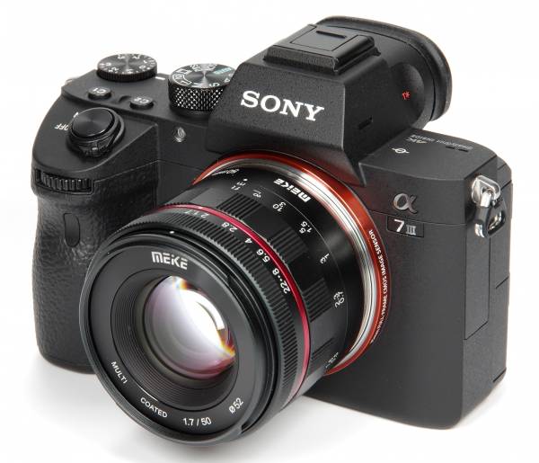 Объектив Meike 50 мм F1.7  Sony E-mount