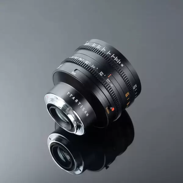 Объектив TTartisan 35 мм T2.1 Full Frame Cine Dual-Bokeh для L mount Объектив TTartisan 35 мм T2.1 Full Frame Cine Dual-Bokeh для L mount