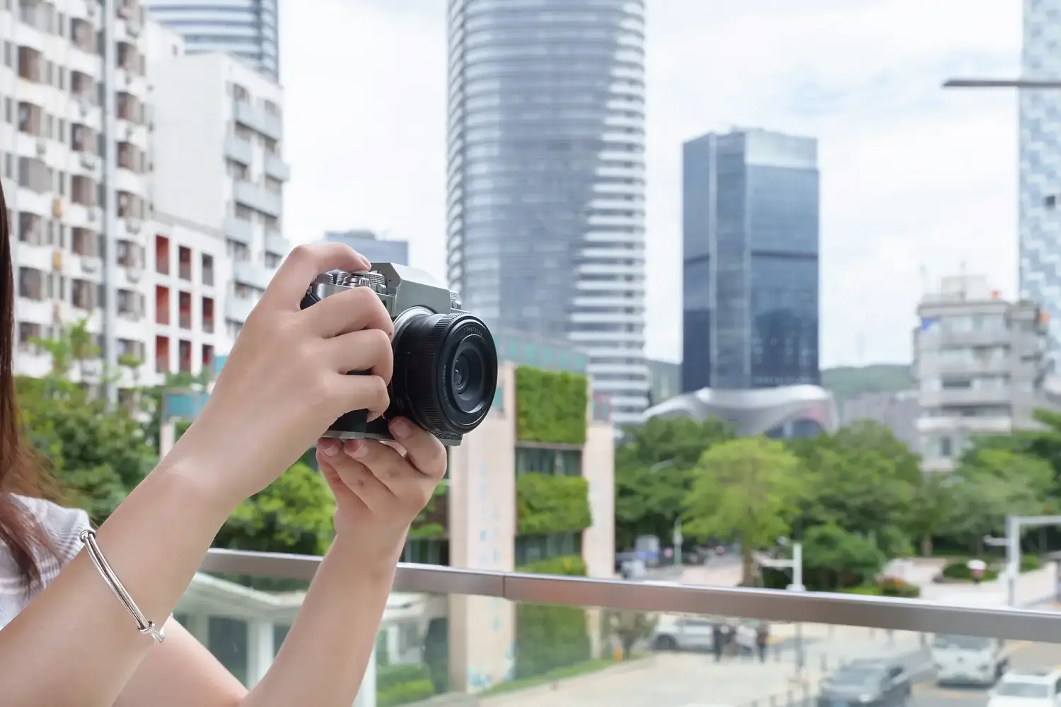 Съёмка города на камеру Fujifilm с объективом TTArtisan AF 14 мм F3.5