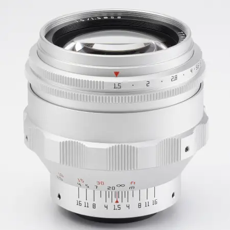 Объектив TTartisan 75 мм F1.5 для m42 Full Frame серебро