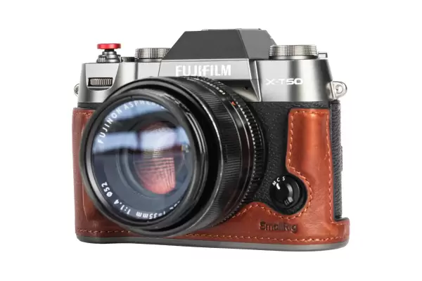 Кожаный чехол SmallRig для FUJIFILM X-T50 (коричневый) 4710