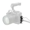 Зажим кабеля SmallRig 5969 на камере в клетке