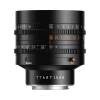 Объектив TTartisan 50 мм T2.1 Full Frame Cine Dual-Bokeh для Sony E — вид сбоку на белом фоне, шкалы фокуса и диафрагмы