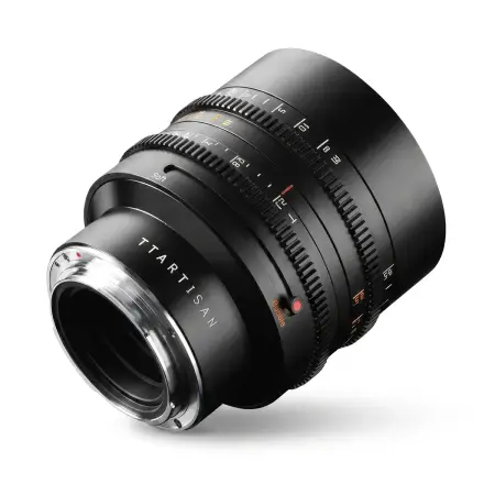 Объектив TTartisan 85 мм T2.1 Full Frame Cine Dual-Bokeh для Canon EOS R — вид сзади на байонет Canon RF, белый фон