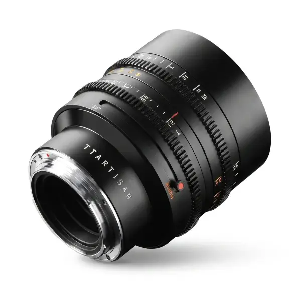 Объектив TTartisan 85 мм T2.1 Full Frame Cine Dual-Bokeh для Canon EOS R — вид сзади на байонет Canon RF, белый фон