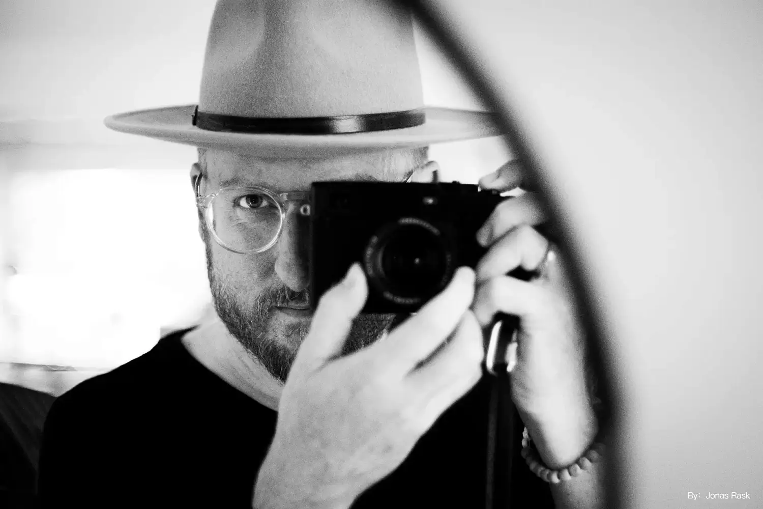Объектив TTartisan 35 мм F0.95 для Canon EOS R (APS-C)