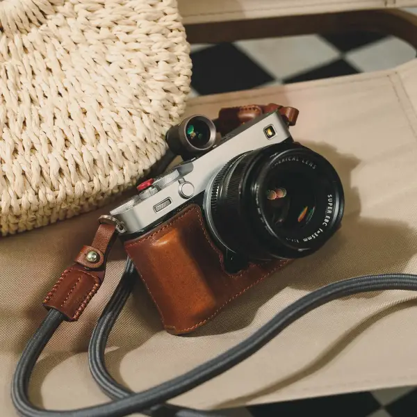 Кожаный чехол SmallRig Leather Case Kit для Fujifilm X-E5 (Коричневый) 5449