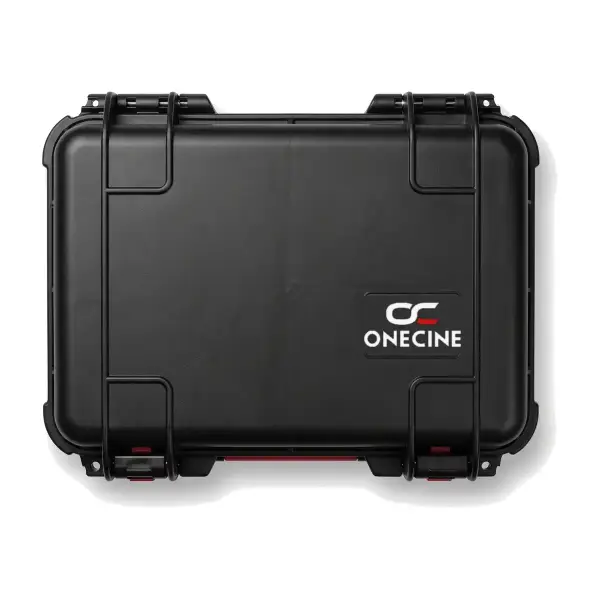 Крышка кейса OneCine Vault 2709 сверху с шильдиком ONECINE