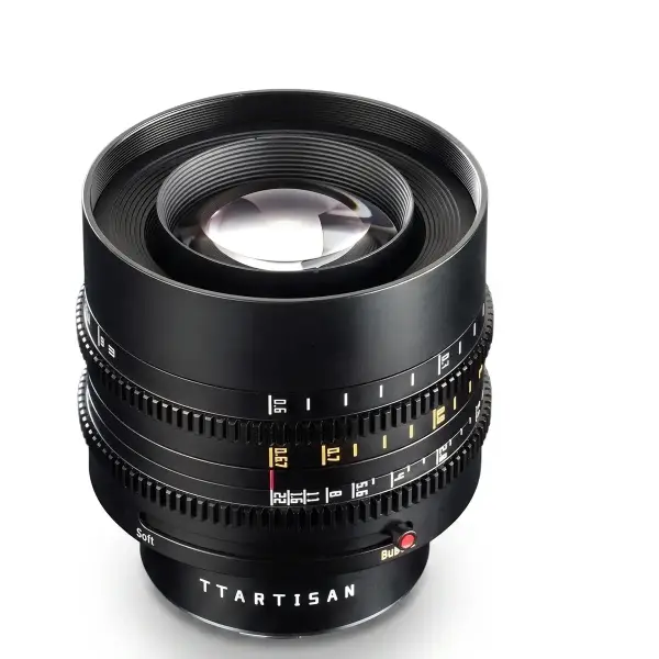 Объектив TTartisan 85 мм T2.1 Full Frame Cine Dual-Bokeh для L mount — вид сверху по центру кадра, кольца фокуса и диафрагмы