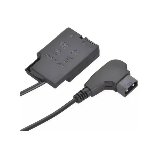 Разъём D-Tap кабеля EN-EL14 крупным планом