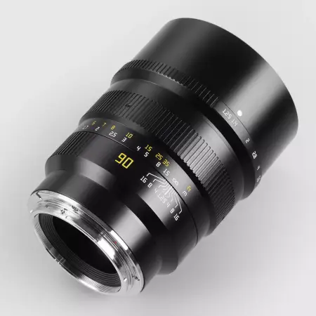 Объектив TTartisan 90 мм F1.25 для Sony E