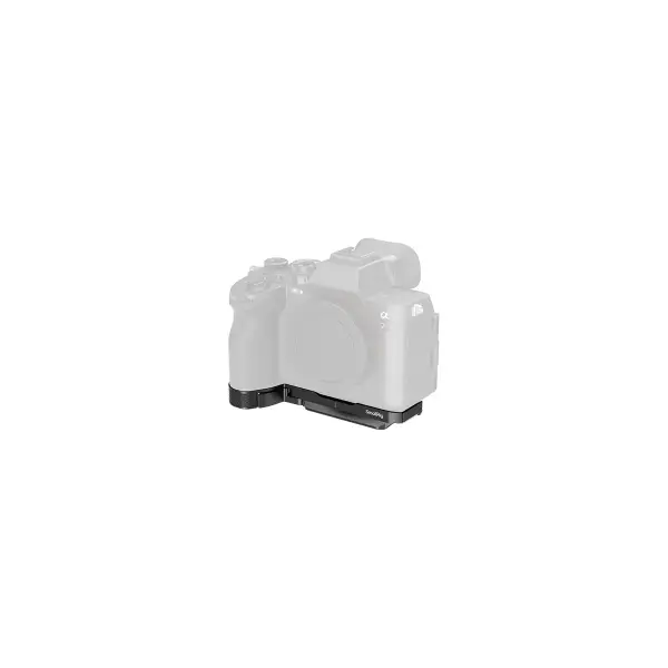 Площадка SmallRig 6705 на камере Sony A7R VI, вид на белом фоне