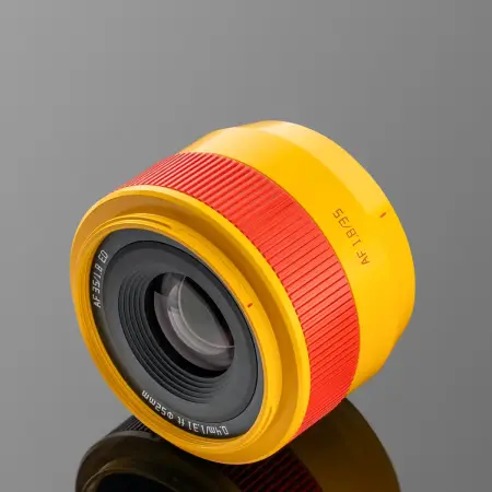 Объектив TTartisan AF 35 мм F1.8 mark II APS-C для Fuji X оранжевый